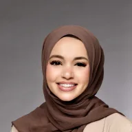 Yasmine Hafez
